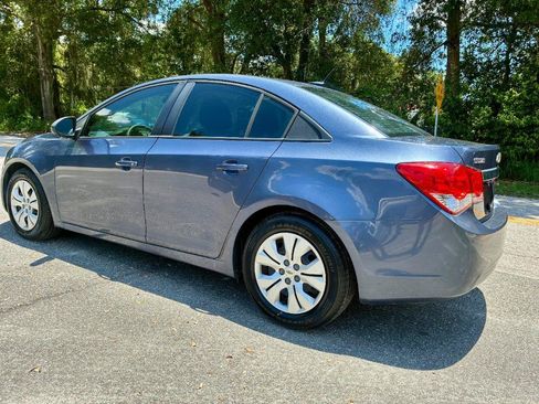 Used 2014 Chevrolet Cruze LS FWD image 4