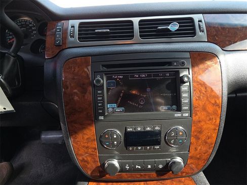 Used 2007 Chevrolet Avalanche LTZ w/ LTZ Preferred Equipment Group image 11