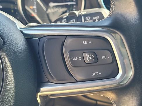 Used 2023 Jeep Wrangler Unlimited Sahara w/ Cold Weather Group AWD/4WD image 16