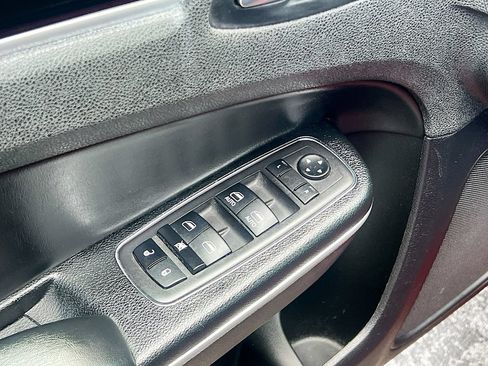 Used 2023 Chrysler 300 S RWD image 18
