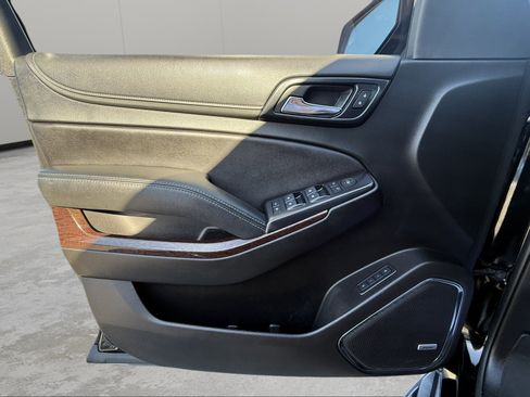 Used 2019 GMC Yukon XL SLT image 28