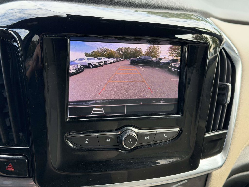 Used 2023 Chevrolet Traverse LS w/ Safety Package AWD/4WD image 33