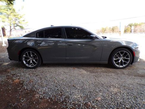 Used 2023 Dodge Charger SXT w/ Plus Group RWD image 5