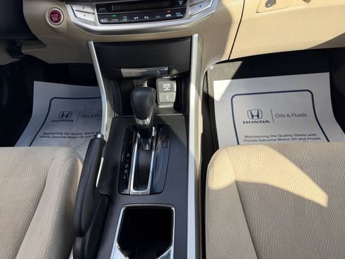 Used 2015 Honda Accord EX image 25