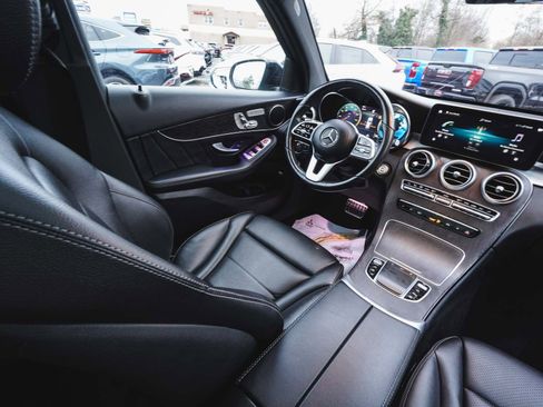 Used 2022 Mercedes-Benz GLC 300 GLC 300 image 35