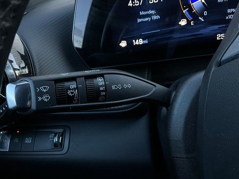 Used 2025 Chevrolet Equinox LT image 34