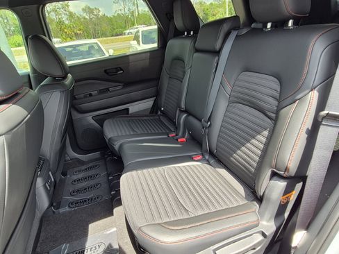 New 2026 Nissan Pathfinder Rock Creek AWD/4WD image 21