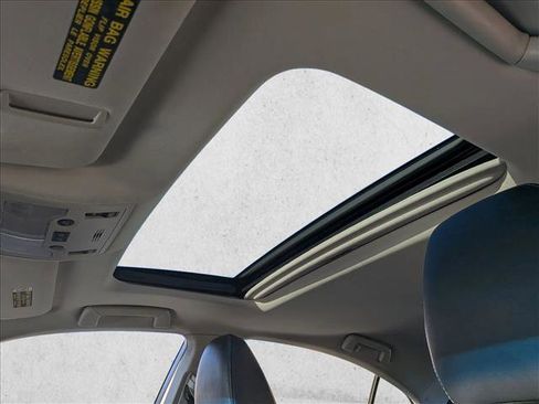 Used 2015 Lexus ES 300h w/ Navigation System Package image 13