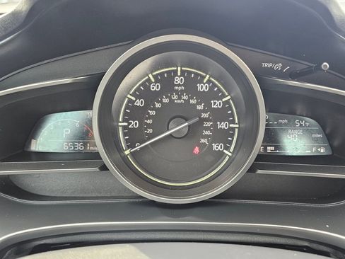 Used 2018 MAZDA MAZDA3 Touring FWD image 3