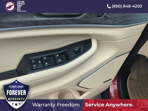 Used 2023 Jeep Grand Cherokee Limited w/ Luxury Tech Group II AWD/4WD image 18