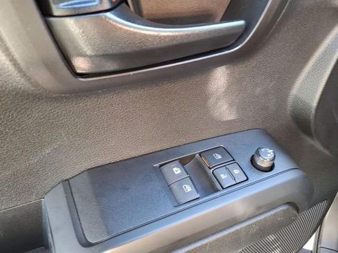 Used 2022 Toyota Tacoma SR RWD image 18