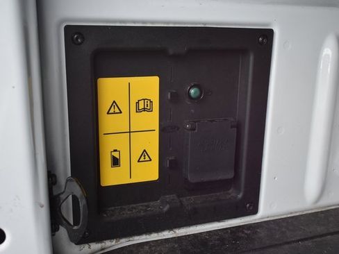 Used 2024 Ford F150 Lightning Lariat image 54