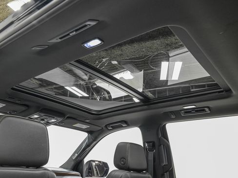 Used 2023 Chevrolet Tahoe High Country w/ Premium Package 2 image 27