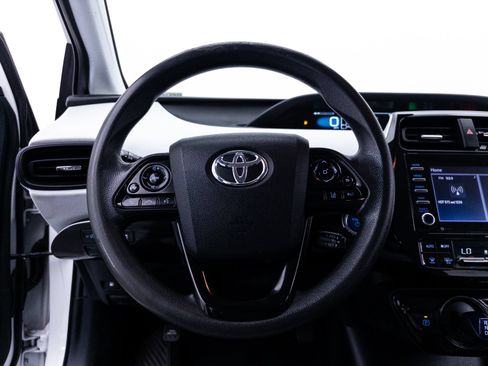 Used 2022 Toyota Prius LE FWD image 28