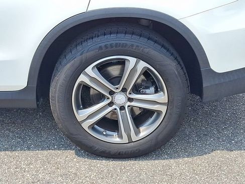 Used 2017 Mercedes-Benz GLC 300 image 27