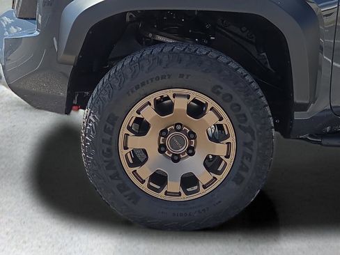 New 2026 Toyota Tacoma 4x4 Double Cab Hybrid image 9