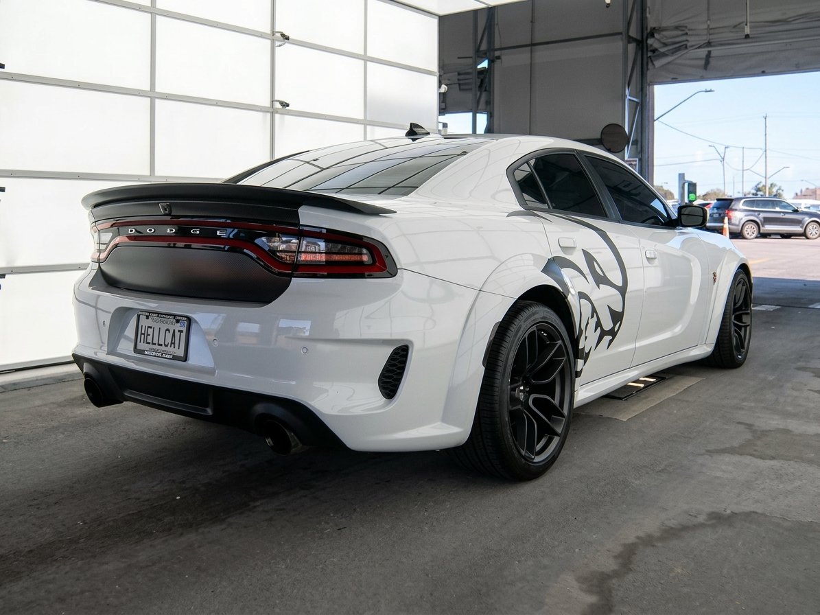 Used 2023 Dodge Charger SRT Hellcat w/ Harman/Kardon Audio Group RWD image 4