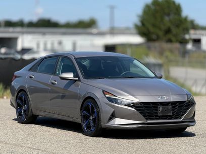 Used 2021 Hyundai Elantra SEL
