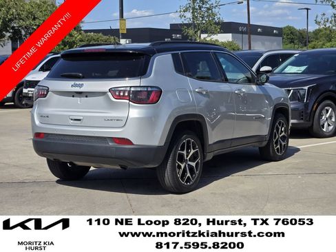 Used 2025 Jeep Compass Limited AWD/4WD image 4