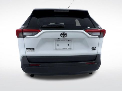 Used 2023 Toyota RAV4 XLE w/ XLE Grade Weather Package AWD/4WD image 8