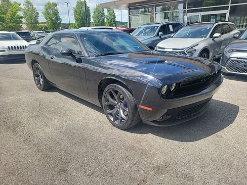 Used 2020 Dodge Challenger SXT w/ Blacktop Package image 3