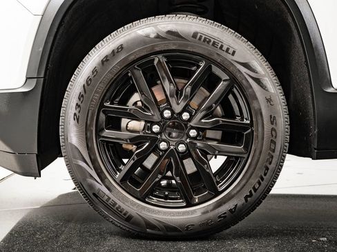 Used 2019 GMC Acadia SLT FWD image 13
