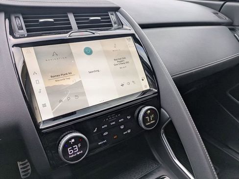 Used 2024 Jaguar E-PACE R-Dynamic SE image 11