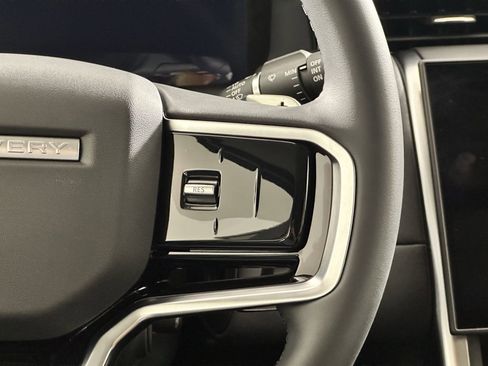 Certified 2025 Land Rover Discovery Sport S image 20