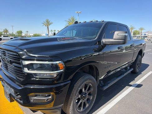 Used 2024 RAM 2500 Laramie w/ Night Edition AWD/4WD image 4