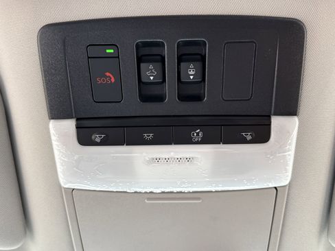 New 2026 Nissan Pathfinder Platinum FWD image 10