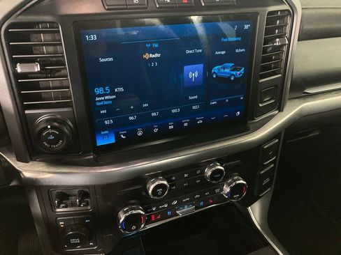 Used 2021 Ford F150 Lariat image 2