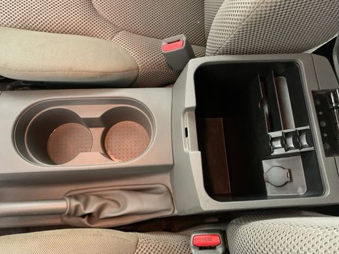 Used 2020 Nissan Frontier SV image 25