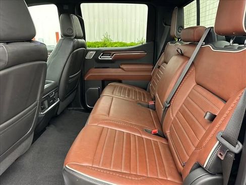 Certified 2024 GMC Sierra 1500 Denali Ultimate AWD/4WD image 18