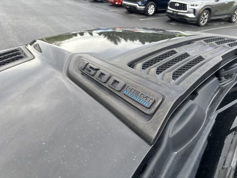 Used 2023 RAM 1500 Laramie AWD/4WD image 34