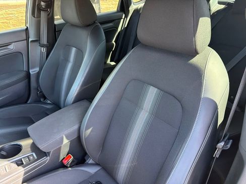 Used 2023 Honda Civic Sport image 3