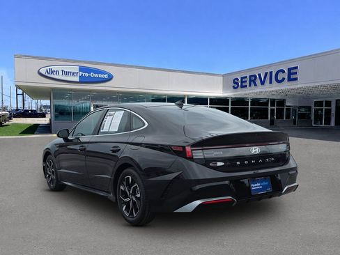 Certified 2025 Hyundai Sonata SEL FWD image 6