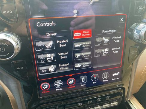 Used 2019 RAM 2500 Limited AWD/4WD image 23