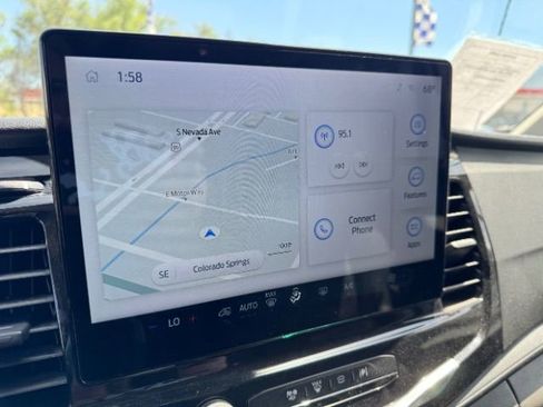 Used 2023 Ford Transit 350 XLT image 32