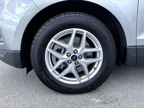 Used 2022 Ford Edge SEL w/ Convenience Package image 7