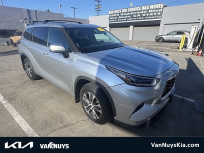 Used 2021 Toyota Highlander XLE