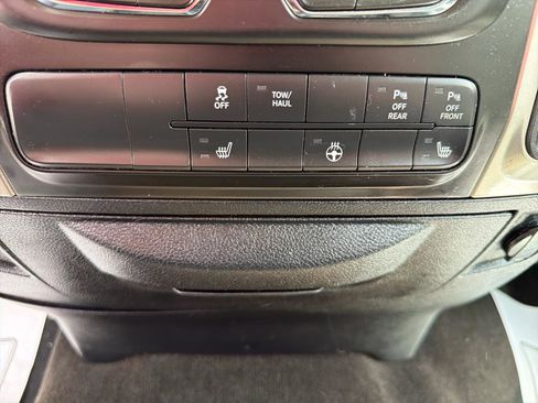 Used 2016 RAM 1500 Big Horn AWD/4WD image 19
