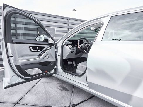 Used 2021 Mercedes-Benz Maybach S 580 4MATIC image 27