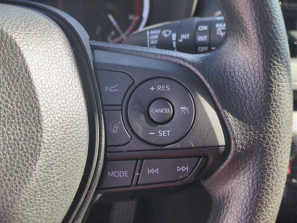 Certified 2024 Toyota RAV4 XLE w/ Convenience Package FWD image 18