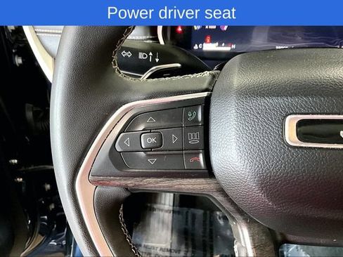 Used 2023 Jeep Grand Cherokee L Limited AWD/4WD image 14