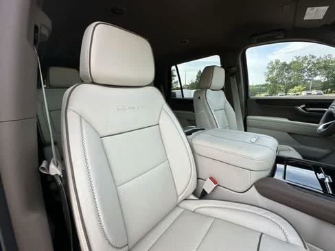 New 2026 GMC Yukon Denali AWD/4WD image 24