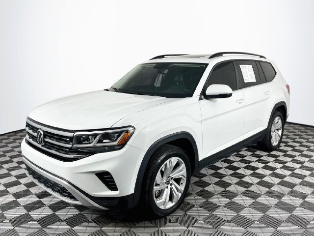 Used 2023 Volkswagen Atlas SE w/ Panoramic Sunroof Package FWD image 4