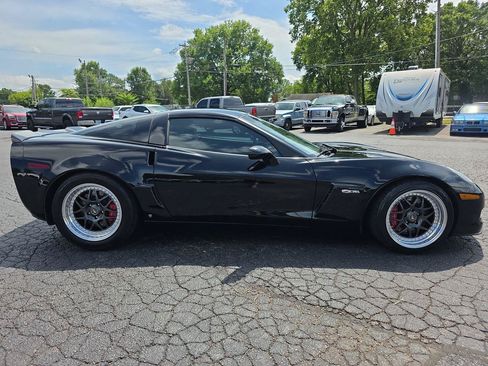 Used 2006 Chevrolet Corvette Z06 w/ Preferred Equipment Group RWD image 21
