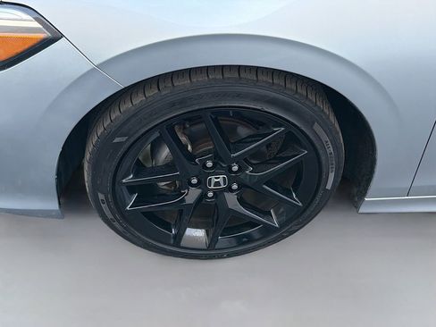 Used 2025 Honda Civic Sport image 28