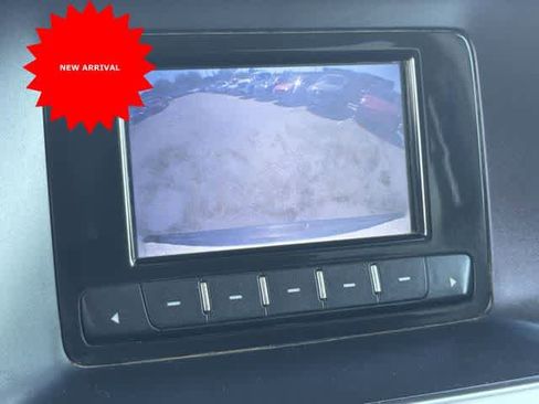 Used 2017 Chevrolet Suburban 4WD image 22