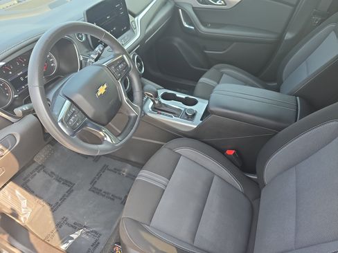 Used 2024 Chevrolet Blazer LT w/ Convenience Package FWD image 16